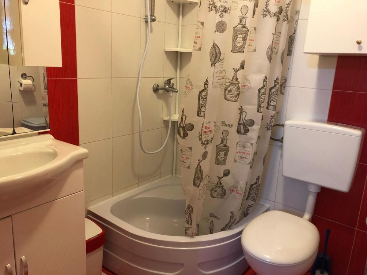 Apartman Luka Vir Appartement Buitenkant foto