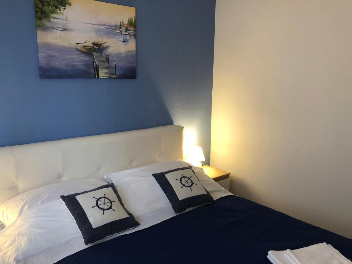 Apartman Luka Vir Appartement Buitenkant foto